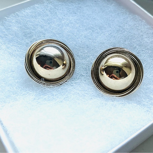 Vintage Boutique Gold ball knot stud earrings - Picture 3 of 16